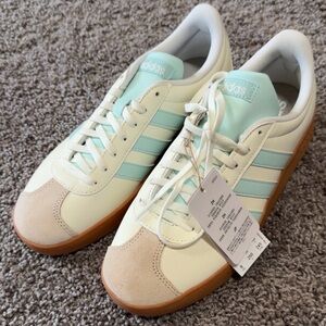 Adidas Women's Cream and Mint Sneakers